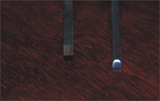 Egyszer� �s h�zott�l� laposv�s� peng�je.